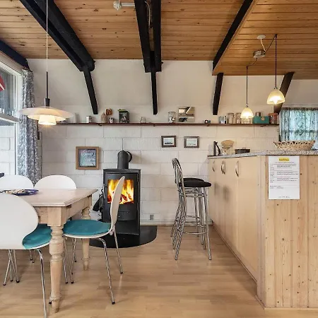 6 Person Holiday In Ferienhaus