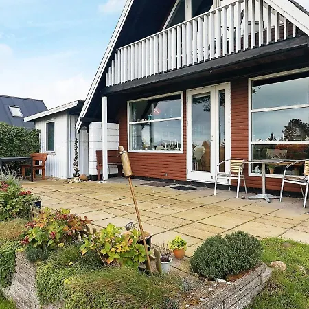 6 Person Holiday In Ferienhaus Bogense