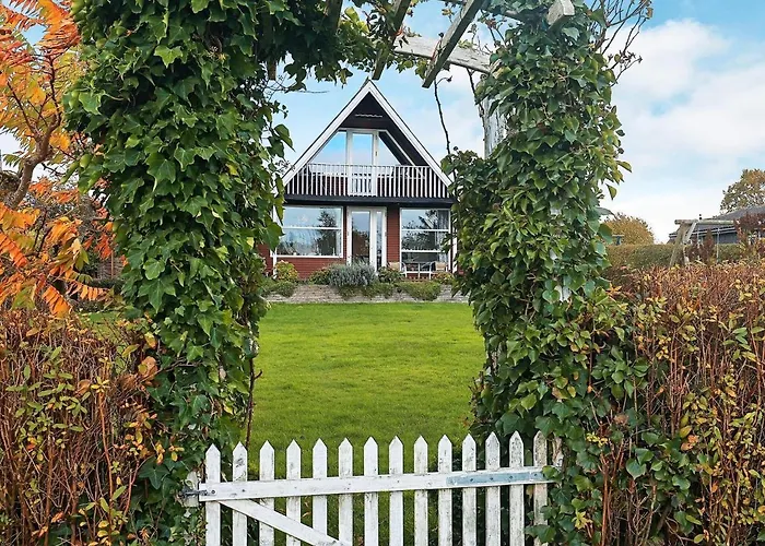 6 Person Holiday In Nyaraló *