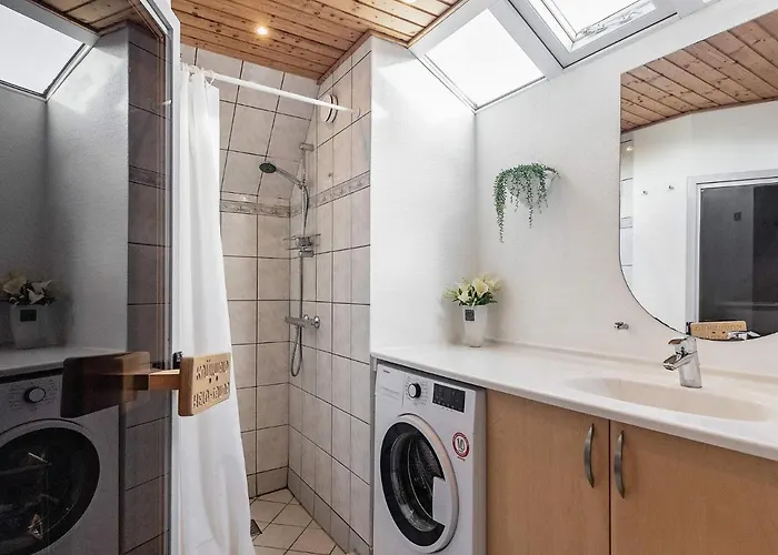 6 Person Holiday In Bogense